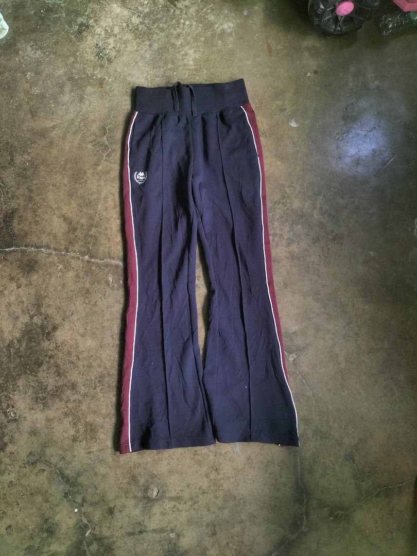 Kappa Flared Sweatpants (Category: Other Bottoms) located in Camalaniugan. Submitted by get_trifty (Listing ID 1462940383, Image 1). Description: W- 26 (FREE SIZE) L- 39 T- 11 LO- 11.