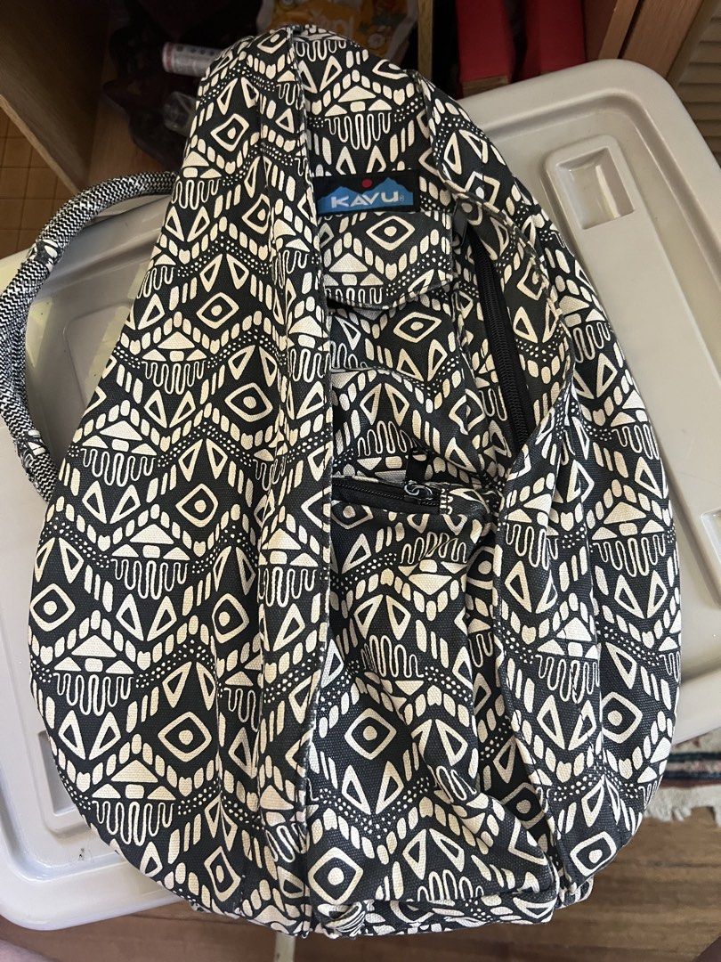 Kavu hiking sling bag (Category: Sling Bags) located in Paranaque City. Submitted by decluttering1990 (Listing ID 1462954867, Image 1). Description: Php800 or best reasonable offer Dimensions: 11 inches side to side at the widest 16 inches top to bottom Looks exactly like a Kavu original, but the tag inside is generic and the strap lock has no branding Buyer books and pays for shipping. Item is in Paranaque.