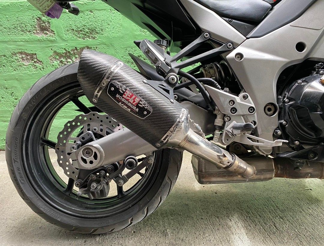 Kawasaki Ninja 1000 (Category: Motorbikes for Sale) located in Abucay. Submitted by jarylec (Listing ID 1463068030, Image 3). Description: PTPA FORSALE ONLY 320K down to 260K FIX! Kawasaki Ninja 1000 OR CR Dos & Valid Id 2011 Model Inline 4 24K odo Yoshimura pipe Padhessive Puig street screen Angel Ct 120/70-17 Angel Ct190/50-17 2 Keys 1,043cc (245.9km top speed) 142 hp 19L fuel tank capacity Price: 260K FIX! FIX! Bulacan.