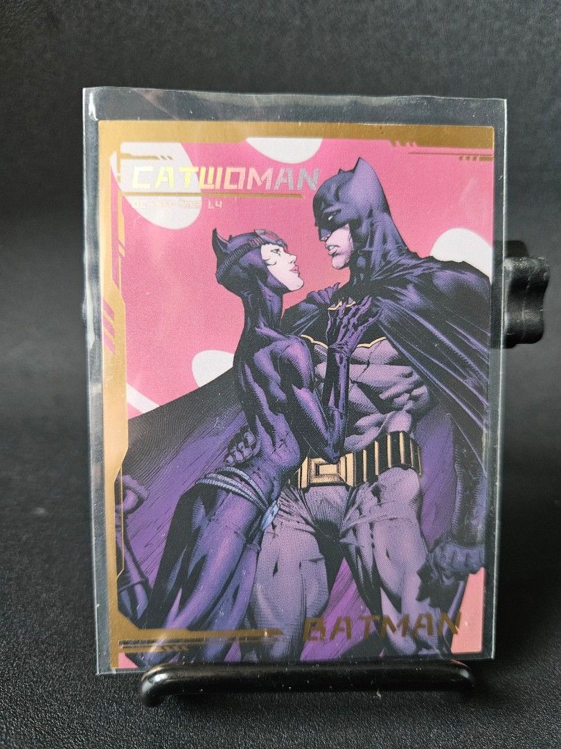 Kayou DC Batman & Catwoman (Category: Figurines & Statues) located in Manila. Submitted by chilimutant (Listing ID 1462891335, Image 1). Description: - Features Batman and Catwoman - RFS: Duplicate .