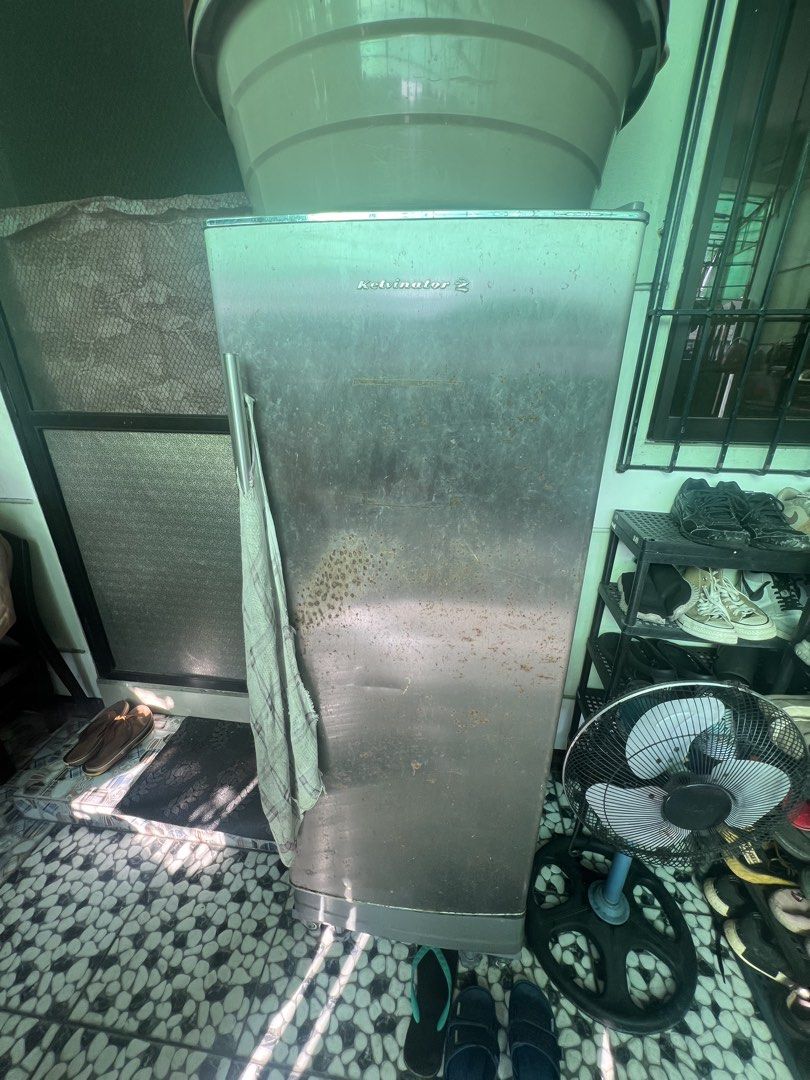 Refrigerator Kelvinator 2 Single Door WORKING (Category: Refrigerators and Freezers) located in Quezon City. Submitted by ainchains (Listing ID 1463040804, Image 1). Description: - Kelvinator 2 Single Door Refrigerator - Works perfectly - Clean and organized interior - Rust on exterior - Pickup only. Novaliches area.