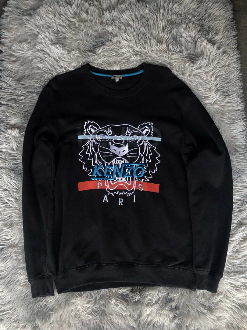 Kenzo Paris Black Sweatshirt (Category: Coats, Jackets and Outerwear) located in Bacoor. Submitted by thrift2dy (Listing ID 1463087124, Image 1). Description: Dimes : Width 21 Length 28 ⚫️ No Issue ⚫️Best Fit large to xl ⚫️Xl On Tag ₱750💵 PM FOR MORE DETAILS!.