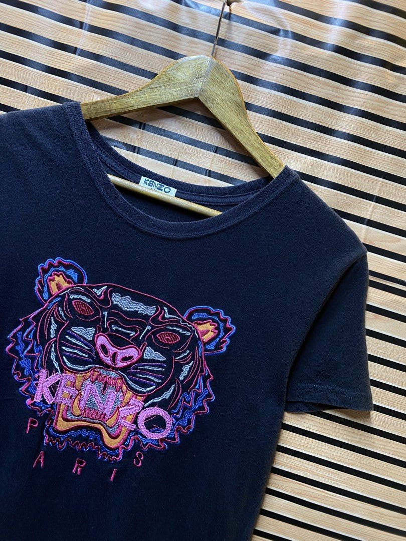 KENZO PARIS TEE (Category: Shirts) located in Makati City. Submitted by drip.poww (Listing ID 1462933352, Image 2). Description: - Authentic Kenzo Paris - Color: Black - Size: Small - Authentic - Excellent condition - Need wash, fresh from bale - Material: 100% Cotton Please don’t expect too much—these are thrifted (ukay) items. 😊 !!STILL NEGOTIABLE!!.
