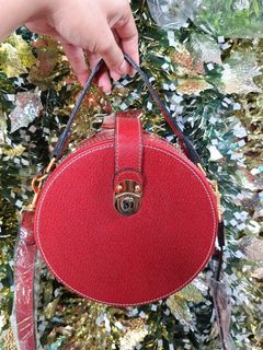 (Category: ) located in . Submitted by shopwithxandra (Listing ID 1462892455, Image 1). Description: .