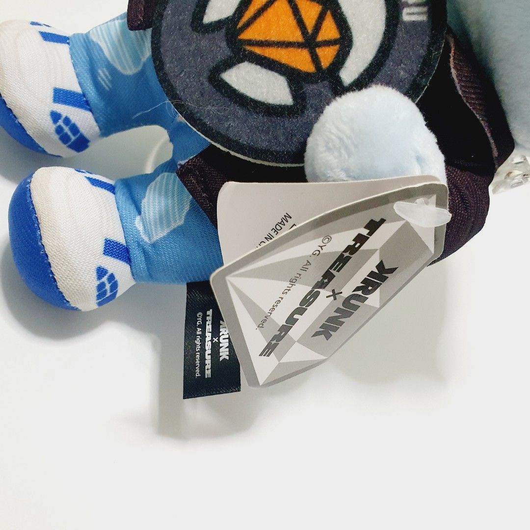 Krunk x Treasure Junkyu Plush (Category: Plushies & Soft Toys) located in Taytay. Submitted by kyo.mono (Listing ID 1462940384, Image 2). Description: 💟Follow us on IG: kyo.mono for faster replies TikTok: kyo.mono_ for videos and review Brand new with paper tag Auth from Japan Actual photo posted.