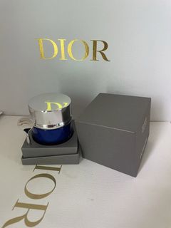 （分類：）位於 。 由 fonghiu69 提交（商品編號 1462947944，圖片 1）。簡介： 。
