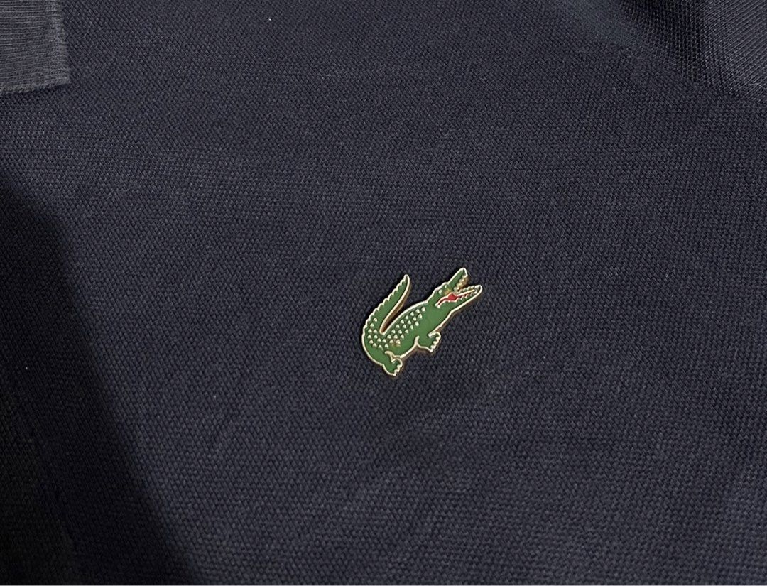 SALE📌 Lacoste (Category: Others Tops) located in Valenzuela. Submitted by grb_thrift23 (Listing ID 1462998912, Image 3). Description: Lacoste Live (Metal Logo) M on tag (Womens) Length: 23 | Width: 17.5 Excellent condition 9.5/10 color rate Issue: pinhole on stitches (see last pic) .