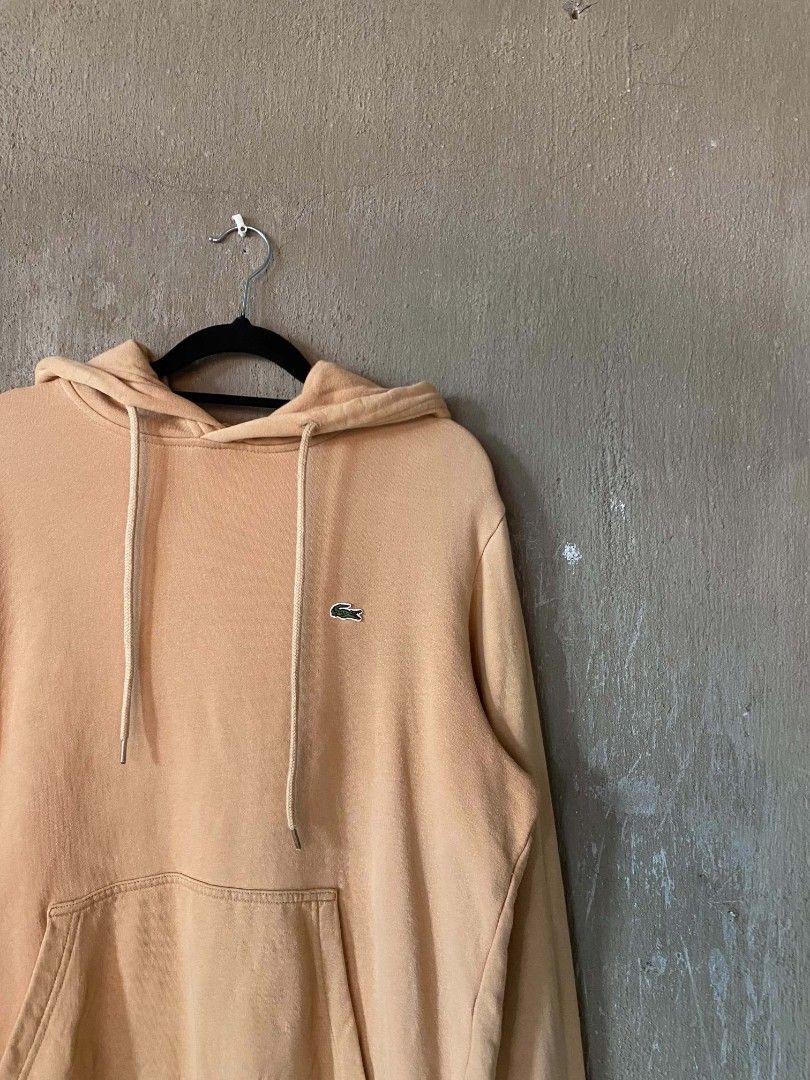 LACOSTE HOODIE (Category: Coats, Jackets and Outerwear) located in Bacolod City. Submitted by slurpy_thrift (Listing ID 1462946666, Image 2). Description: L@coste Hoodie Size S on tag DIMES : 23x28 Excellent condition No issue Complete tags 10/10 COLOR RATE DM ME📩.