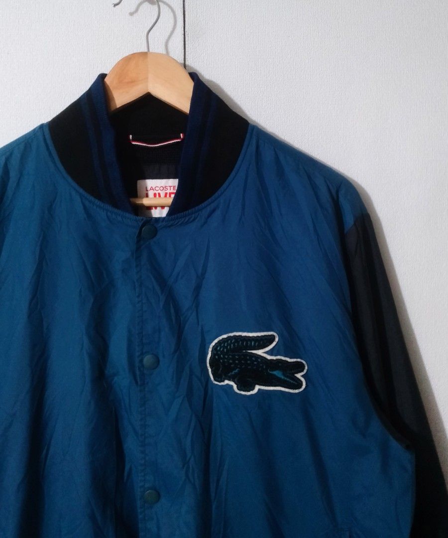 Lacoste live (Category: Coats, Jackets and Outerwear) located in Iligan City. Submitted by jh_pr0 (Listing ID 1462951415, Image 3). Description: Lacoste live Good as new 23x28 9.8/10 no issue 3k+sf.