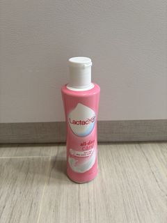 （分類：）位於 。 由 ttttracyyyy 提交（商品編號 1463013894，圖片 1）。簡介： 。