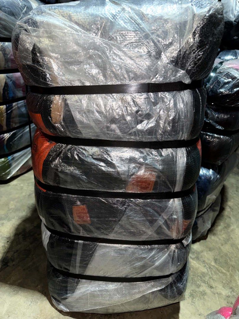 Ladies Jean Levis US Bale (Category: Jeans) located in Cabanatuan. Submitted by the_secondhander (Listing ID 1462899512, Image 2). Description: Original levis for ladies Direct from US 100pcs 186pesos each.