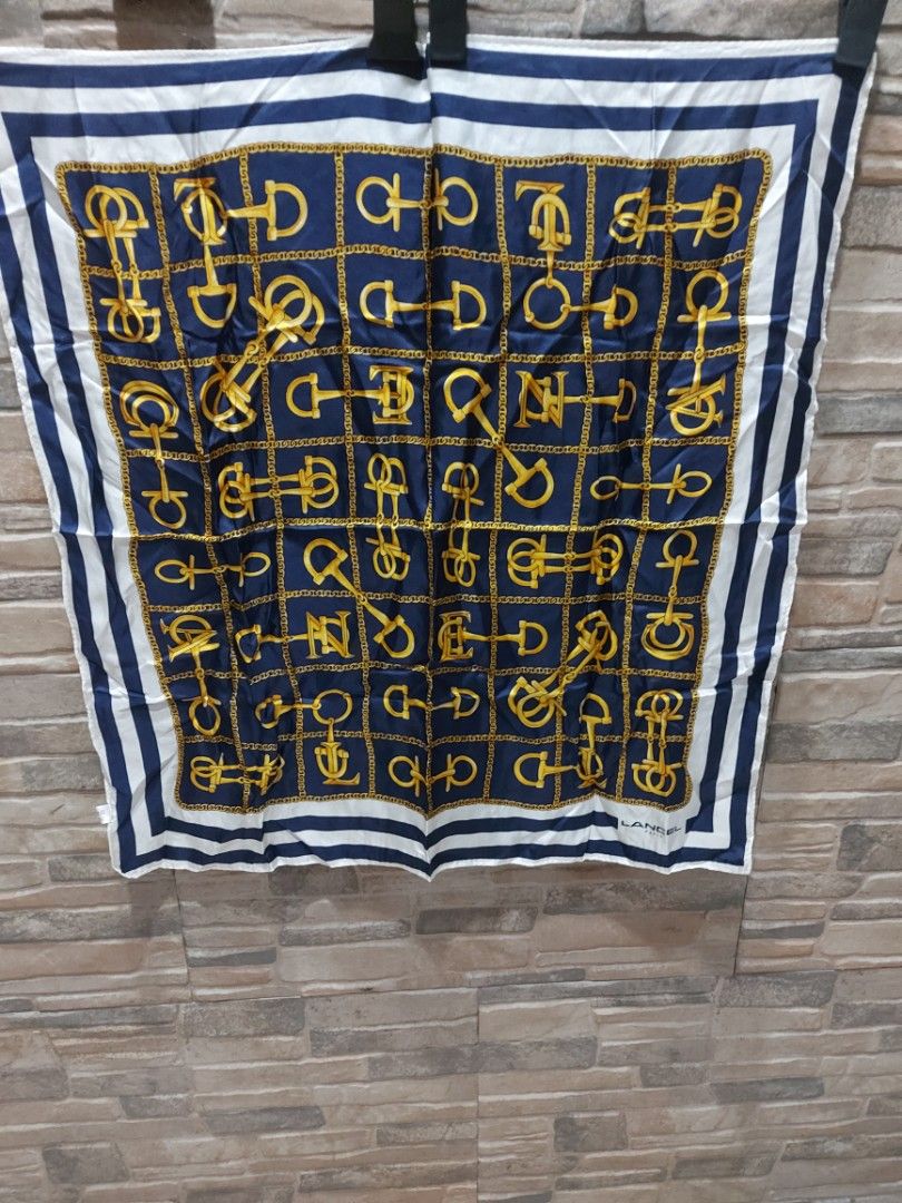 LANCEL bundle scarves 2pcs (Category: Scarves) located in Quezon City. Submitted by threetwotwo2ndaccount (Listing ID 1462951407, Image 1). Description: Lancel bundle scarves 2pcs japan bawal sa maselan bawal sa barat.