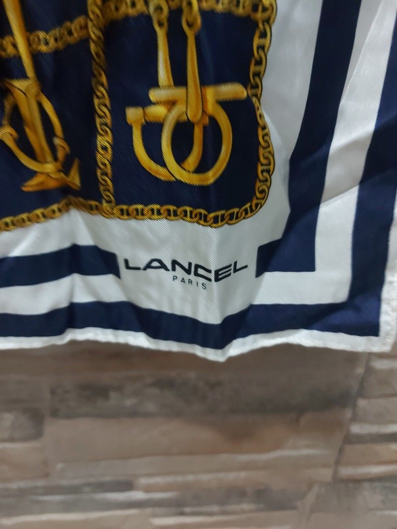 LANCEL bundle scarves 2pcs (Category: Scarves) located in Quezon City. Submitted by threetwotwo2ndaccount (Listing ID 1462951407, Image 2). Description: Lancel bundle scarves 2pcs japan bawal sa maselan bawal sa barat.
