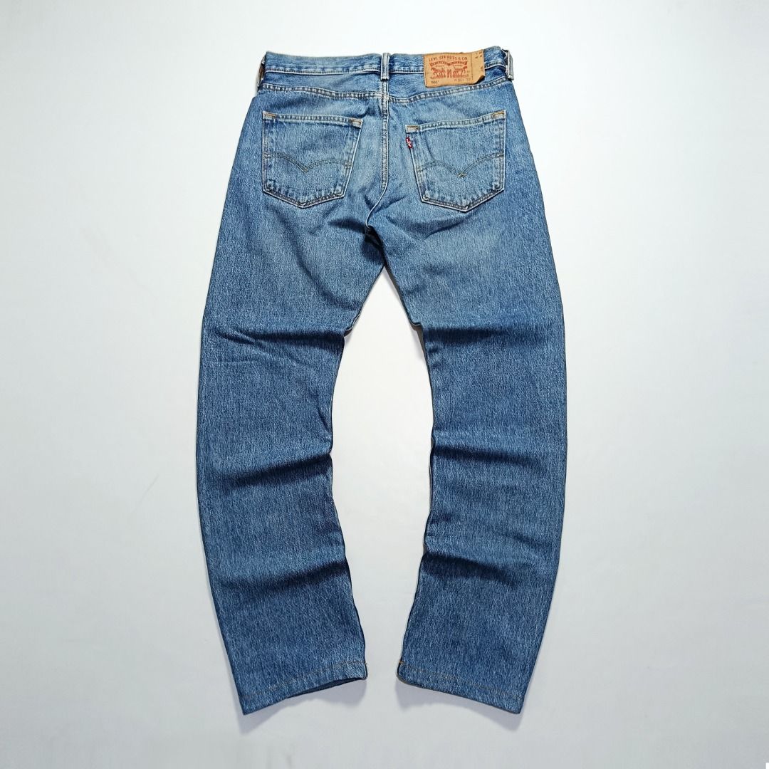 Levi’s 501 Classic Straight Leg (Category: Jeans) located in Taytay. Submitted by hoodgrail.vtg (Listing ID 1462945024, Image 2). Description: • Excellent condition - Lightly used • Classic 501 straight-leg fit with pronounced natural whiskering • Size on tag: W31 L32 — best fits W31 • Measurements: 16 x 41.5 in • Leg opening: 7.5 in • Color rate: 9/10 • Issue: Hemmed.