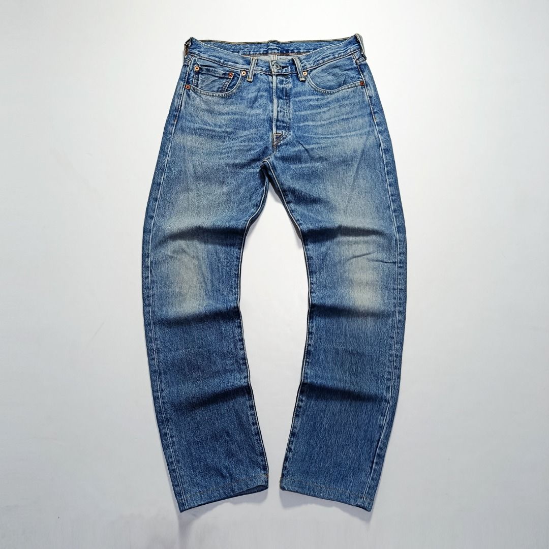 Levi’s 501 Classic Straight Leg (Category: Jeans) located in Taytay. Submitted by hoodgrail.vtg (Listing ID 1462945024, Image 1). Description: • Excellent condition - Lightly used • Classic 501 straight-leg fit with pronounced natural whiskering • Size on tag: W31 L32 — best fits W31 • Measurements: 16 x 41.5 in • Leg opening: 7.5 in • Color rate: 9/10 • Issue: Hemmed.