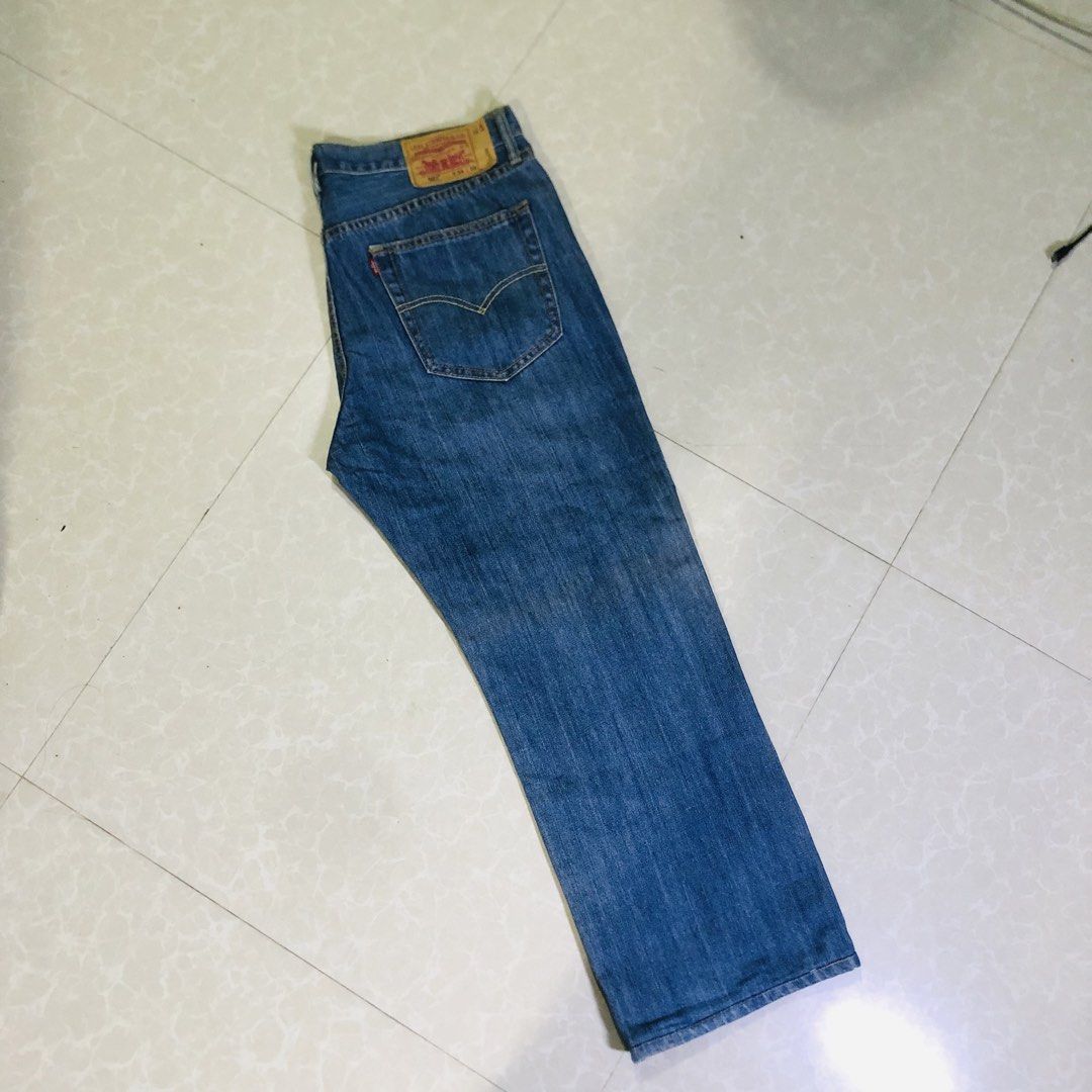 Levis 501 Vintage (Category: Jeans) located in Samal. Submitted by rj_thrift (Listing ID 1463019495, Image 2). Description: size 32-34x40 issue: altered excellent condi crispy condition.