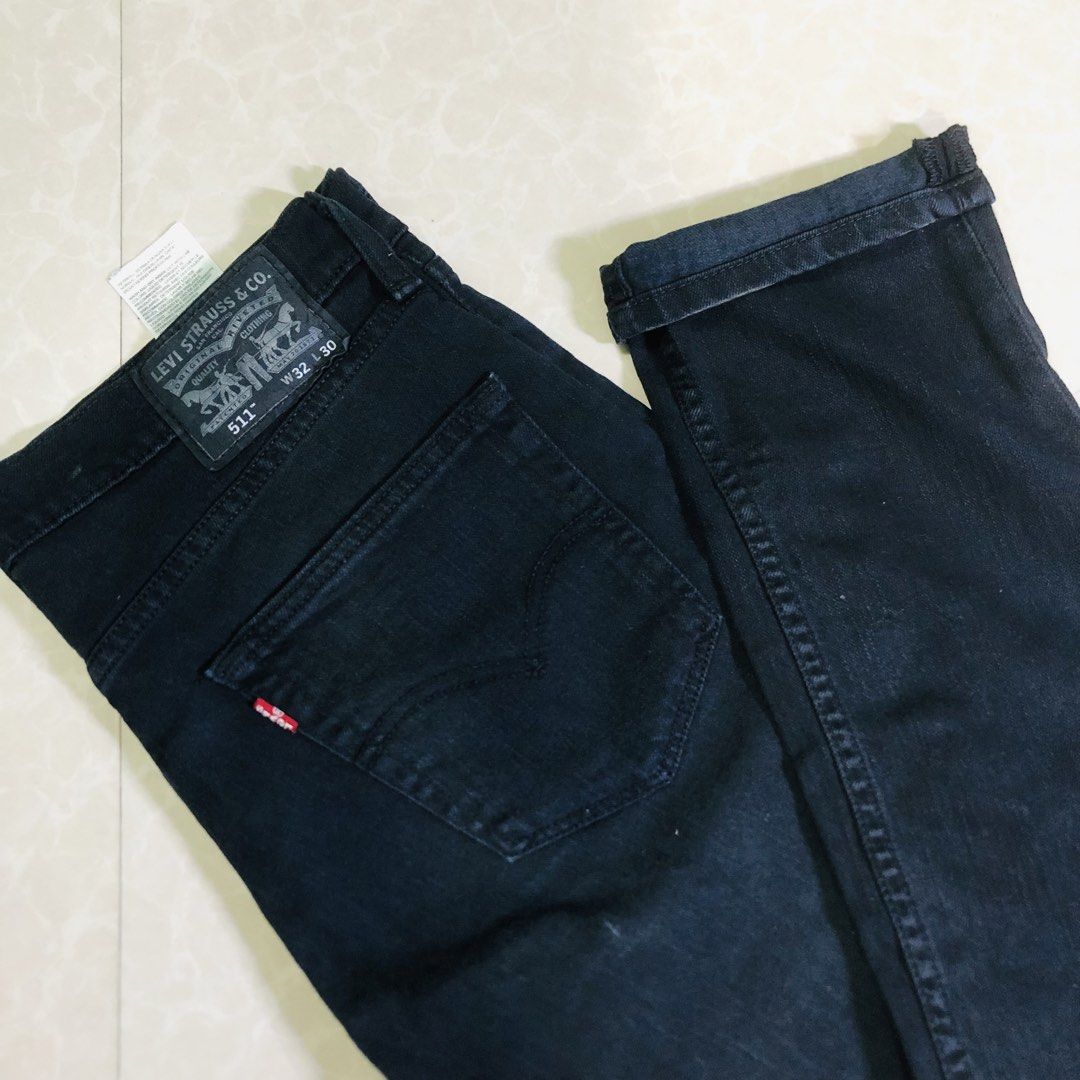 Levis 511 skinny jeans (Category: Jeans) located in Samal. Submitted by rj_thrift (Listing ID 1463019076, Image 1). Description: size 30-32x40 no issue excellent condi.