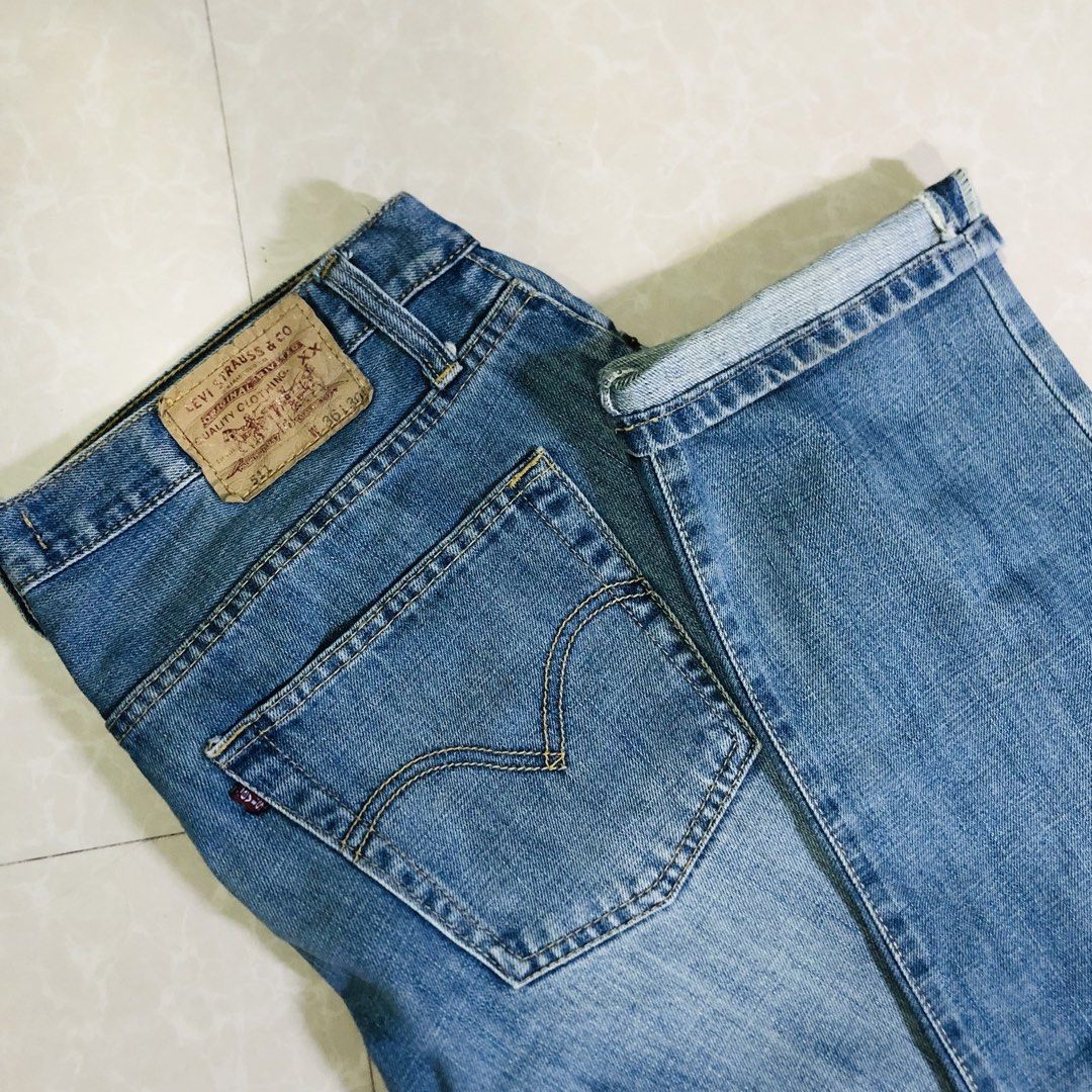 Levis 511 vintage (Category: Jeans) located in Samal. Submitted by rj_thrift (Listing ID 1463019264, Image 1). Description: size 34-36x40 issue none excellent condi crispy condition.