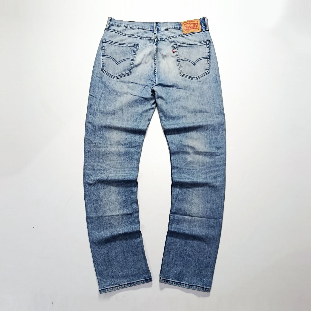 Levi’s 514 Classic Straight Light Wash (Category: Jeans) located in Taytay. Submitted by hoodgrail.vtg (Listing ID 1462949942, Image 2). Description: • Excellent condition - Lightly used • Natural whiskering with pronounced knee fading and contrast wash • Size on tag: W33 L34 — best fits W33 • Measurements: 17 x 45 in • Leg opening: 8 in • Color rate: 9/10 • Issue: None.