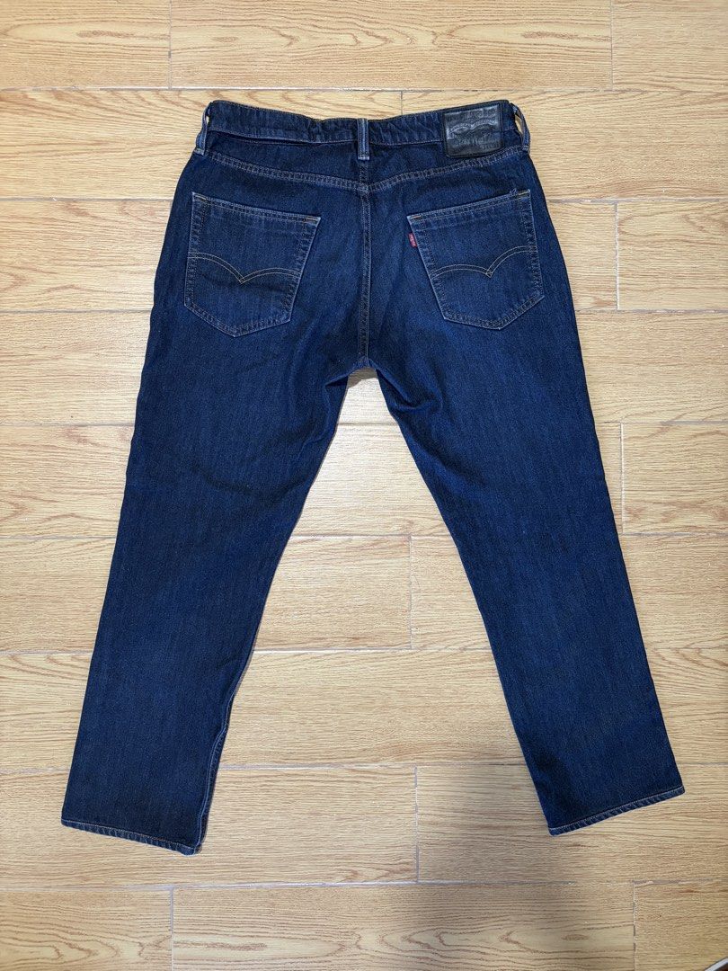 Levi's Commuter Stretch Jeans (Category: Jeans) located in Manila. Submitted by recreator (Listing ID 1463035105, Image 1). Description: .