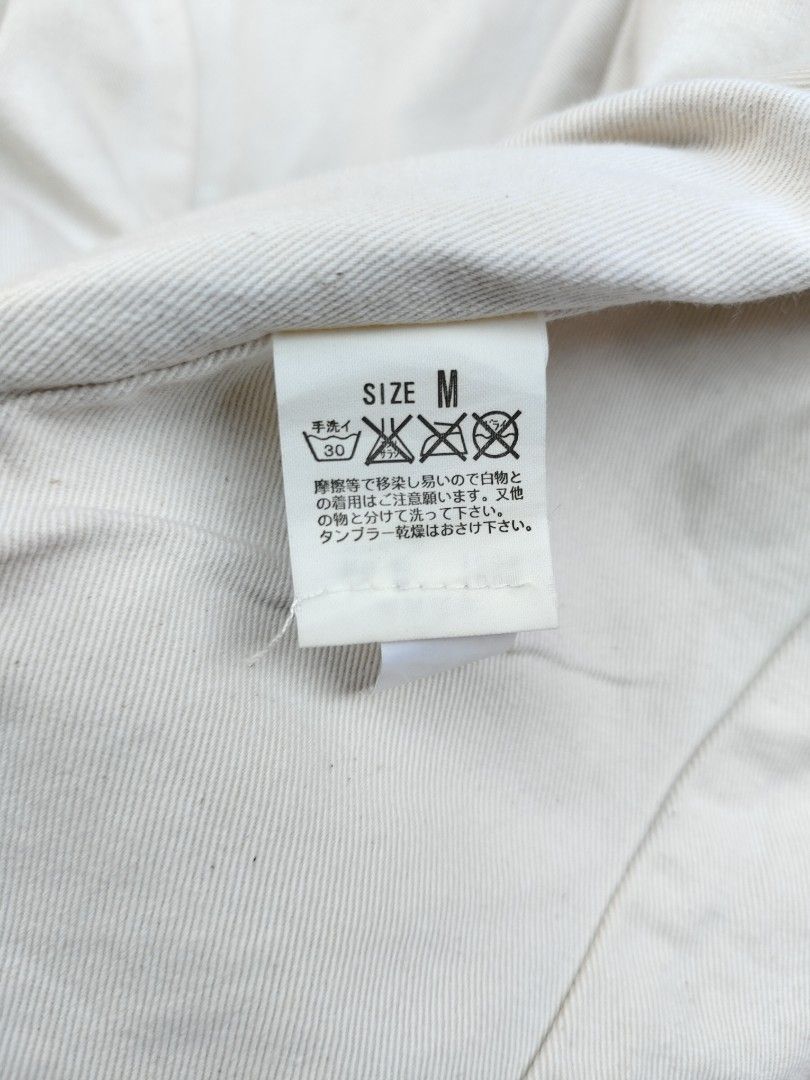Levis red loop patchwork w/hangtag (Category: Coats, Jackets and Outerwear) located in Baguio. Submitted by archival_thrifted.ph. (Listing ID 1463015744, Image 3). Description: FOR SALE ‼️ .LEVIS REDLOOP PATCHWORK MENS JACKET . EXCELLENT CONDITION W/HANGTAG .MEDIUM ON TAG .PHP 1900 PLUS SF .❌❌ COP/COD .MOP GCASH .COURIER J&T .BAGUIO AREA .DM FOR SURE BUYER TY.