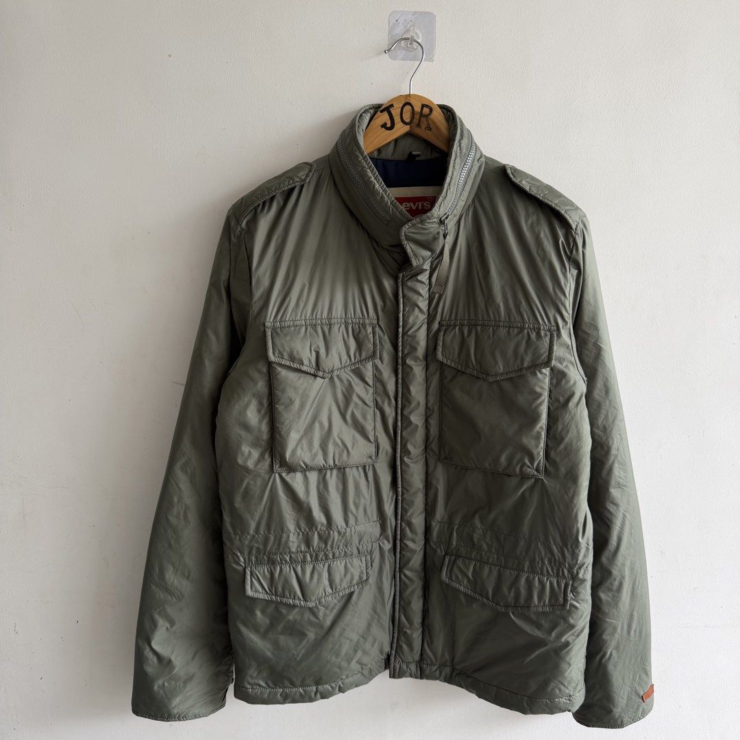 Levis Winter Jacket (Category: Coats, Jackets and Outerwear) located in San Fernando. Submitted by jorjorr (Listing ID 1463033569, Image 1). Description: Levis Winter Jacket Packable hood Medium on tag 22 width 28 length Excellent condition No issue P1,499.