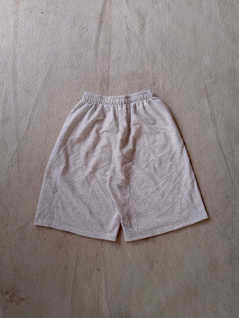 Light Grey Heathered Sweat Shorts with Drawstring Waist (Category: Shorts) located in Caloocan City. Submitted by sharpthreads18 (Listing ID 1462899315, Image 3). Description: .
