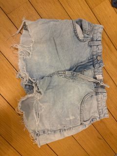 (Category: ) located in . Submitted by hihello12344 (Listing ID 1463018466, Image 1). Description: .