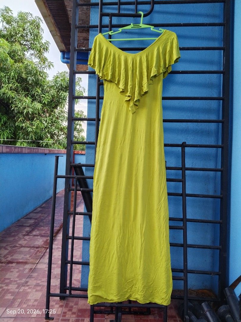 Lime Green Ruffled Off-Shoulder Maxi Dress (Category: Dresses) located in Mabalacat. Submitted by whowannashoppe (Listing ID 1463008508, Image 1). Description: - Flowy lime green maxi dress - Ruffled off-shoulder neckline - Short flutter sleeves - Comfortable and casual - Ideal for beach days or relaxed outings - Easy to wear and style - Cut tag - Size 38 on tag but fits up to large body frame - Stretchy fabric.