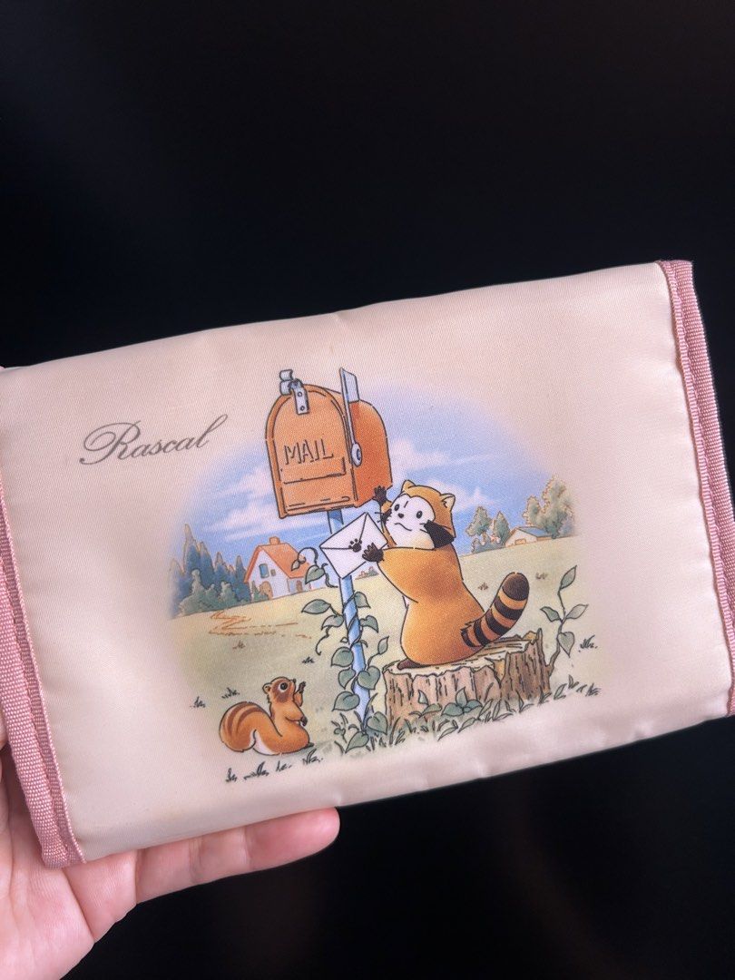 Limited Edition Rascal the Raccoon Multi-Pouch (Category: Purses & Pouches) located in Manila. Submitted by zscollectibles (Listing ID 1462973170, Image 2). Description: 🍀✨Please read before messaging. Thank you.✨🍀 ❗️No return no exchange. Actual item posted. ❗️No haggling. LP Posted. ❗️No cancellation once order confirmed and scheduled for shipping. ❗️J&T, or your choice your book. (SF shouldered by the buyer) ❗️Shipping every friday. ❗️Gcash 