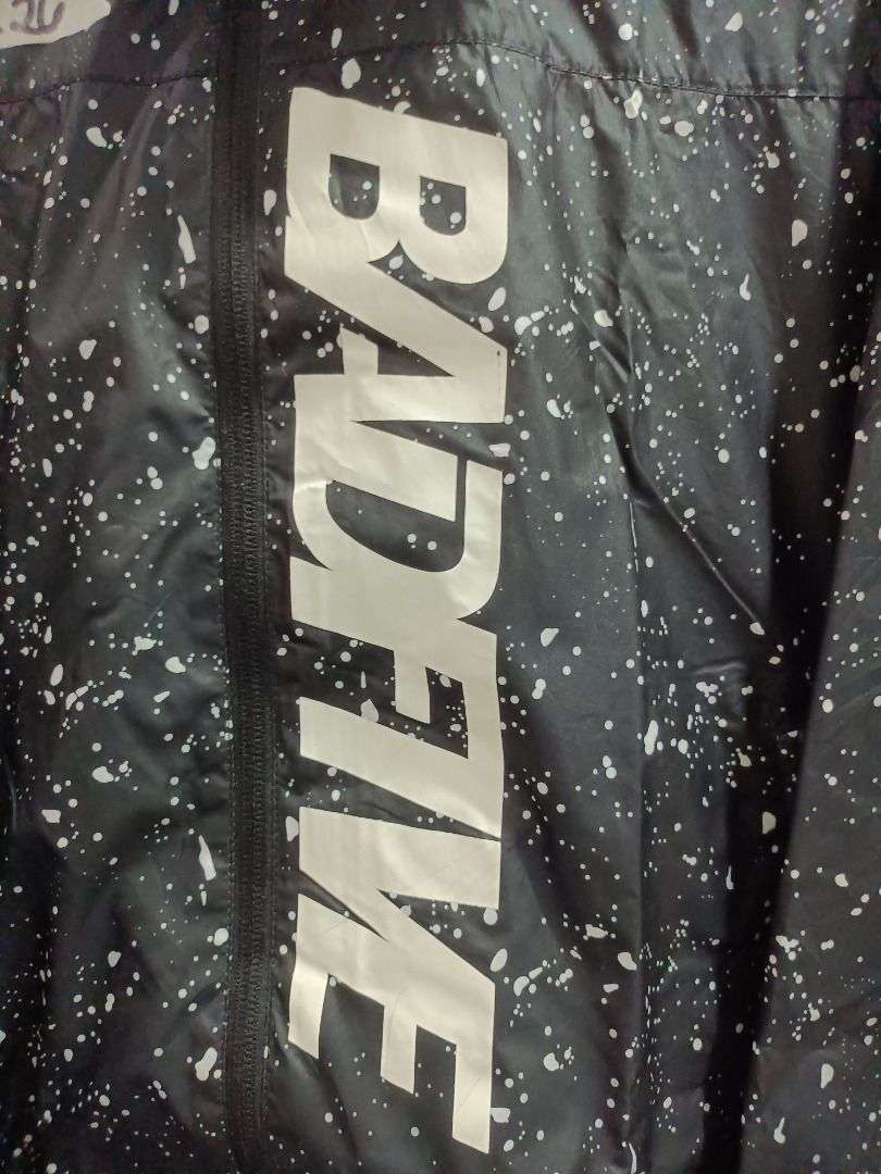LI-NING "BADFIVE" LIGHT WEIGHT WINDBREAKER JACKET (Category: Coats, Jackets and Outerwear) located in Calamba. Submitted by rootsph (Listing ID 1462950636, Image 3). Description: Details: Fits Large. Dimes: 22W x 26L Color: Black Condition: Excellent, like new, no issue, complete tags Please manage your expectation, item being sold is preloved and not brand new unless stated otherwise. Major and minor issues will be declared. Signs of usage and p