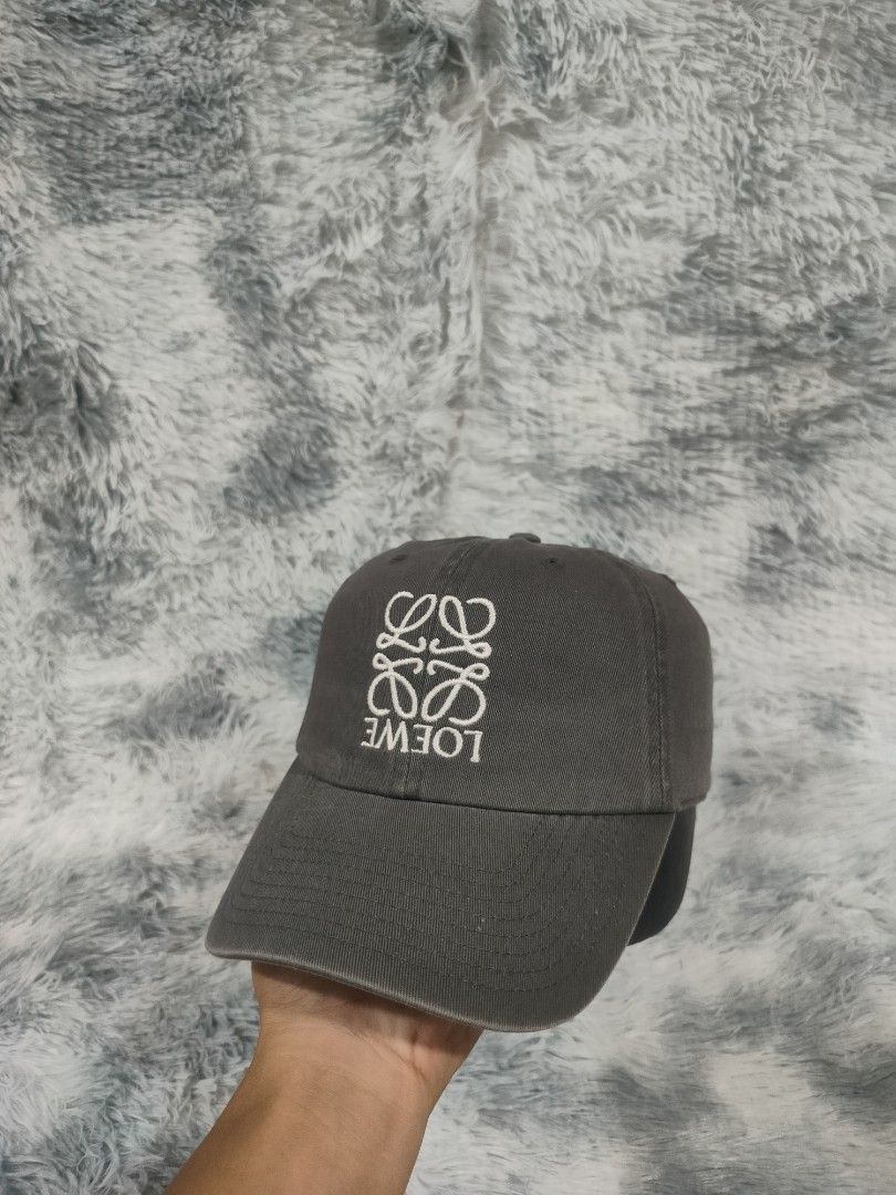 Loewe x 47 (Category: Caps & Hats) located in Midsayap. Submitted by rogeandrei29987 (Listing ID 1462993856, Image 1). Description: 📌Loewe by 47 •9/10 cr •Excellent condi •Line sa strap/need rewash MOP: Gcash Courier✈️: J&T Unli vouch/Vc with item Loc: Kabacan, North Cotabato/Parang Maguindanao❤️.