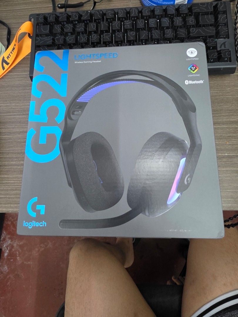 Logitech G522 LIGHTSPEED Wireless Gaming Headset (Category: Headphones & Headsets) located in Manila. Submitted by chrisvergs (Listing ID 1463002684, Image 1). Description: - Logitech G522 LIGHTSPEED wireless gaming headset - 90 hours of battery life - Customizable LIGHTSYNC RGB lighting - Detachable, noise-cancelling microphone - USB-C charging - Ideal for gaming RFS: nakatambak, used only for calls..