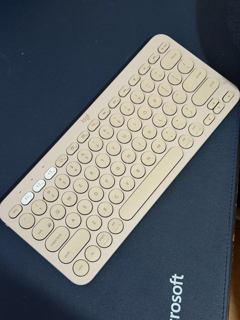 LOGITECH K380 KEYBOARD AND LOGITECH PEBBLE M350 MOUSE (Category: Computer Keyboard) located in Manila. Submitted by iamemmc (Listing ID 1463103009, Image 3). Description: FOR SALE: LOGITECH K380 KEYBOARD AND LOGITECH PEBBLE M350 MOUSE 2.5k only (Bundle na) - All working RFS: decluttering Bulacan.
