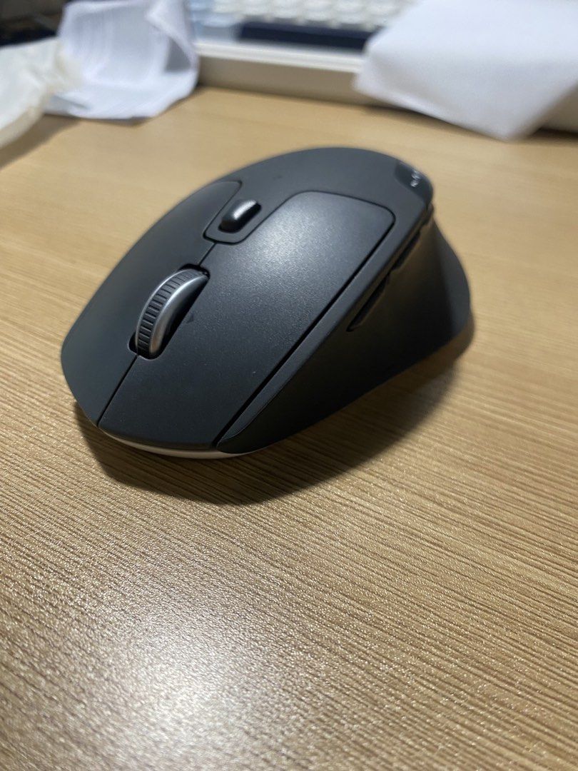 Logitech M720 Triathlon Wireless Mouse (Category: Mouse & Mousepads) located in Quezon City. Submitted by juice.len (Listing ID 1463049490, Image 3). Description: - Logitech M720 Triathlon Mouse Used for only 2 weeks. Reason for selling: it’s not a great fit for my small hand. - Connects via Bluetooth or Unifying Receiver - Hyper-fast scrolling for quick navigation - Customizable buttons for personalized shortcuts - Large, ergonomic design for co