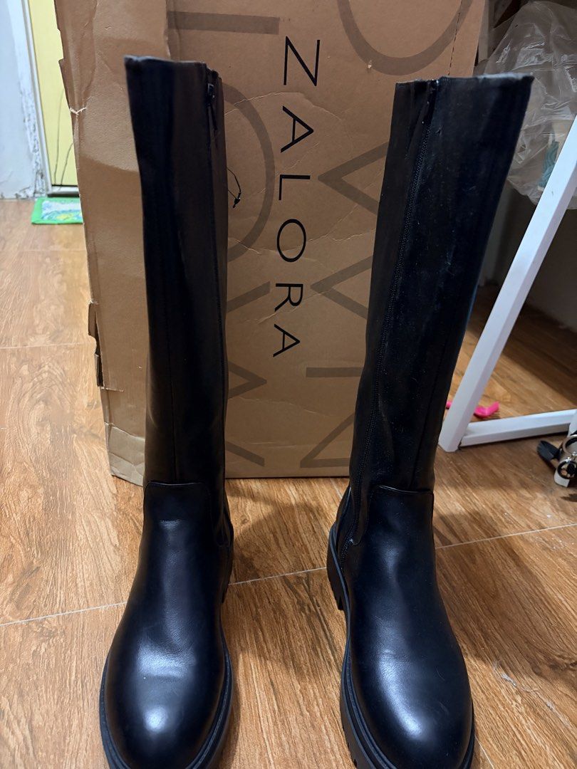 London Rag Knee High Boots Original (Category: Shoe inserts) located in Guiguinto. Submitted by octowbr (Listing ID 1463019715, Image 3). Description: see pics for issues! worn once only for a photo :) from zalora - 6k srp.