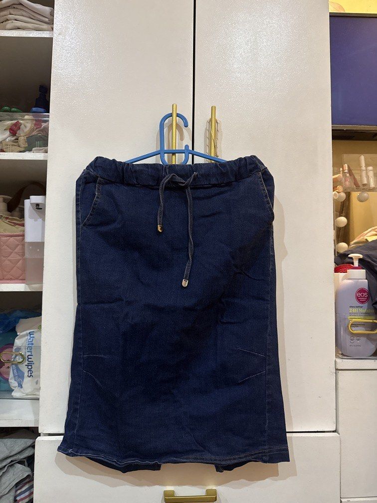 Long skirt maong (Category: Skirts) located in Imus. Submitted by mysticstar_f121de (Listing ID 1462921236, Image 1). Description: .