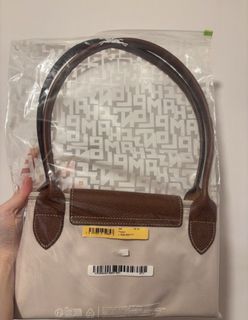 （分類：）位於 。 由 simt5cs3w7 提交（商品編號 1462997029，圖片 1）。簡介： 。