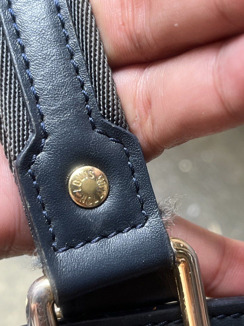 louis vuitton minilin totebag (Category: Luxury Bags & Wallets) located in Muntinlupa City. Submitted by buymothriftko (Listing ID 1462943694, Image 2). Description: louis vuitton minilin totebag med size.