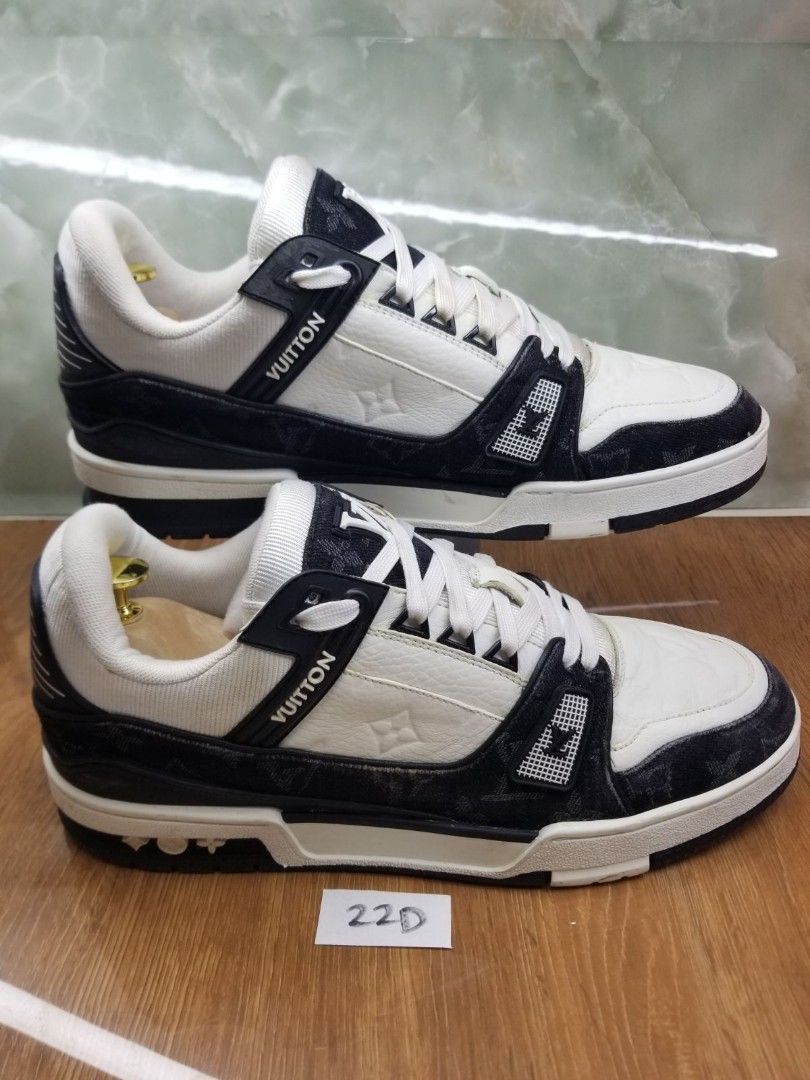 Louis Vuitton sneakers 42 (Category: Sneakers) located in Quezon City. Submitted by lykpossession (Listing ID 1463116491, Image 3). Description: Ask first if available.