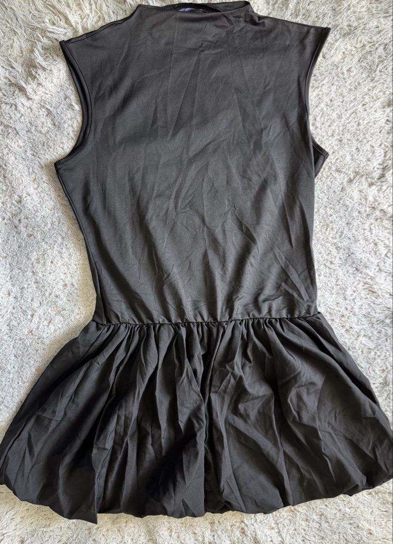 Lovito Dress (Category: Dresses) located in Mandaluyong City. Submitted by 1hapimaki (Listing ID 1463101621, Image 1). Description: Washed but not used Large size.