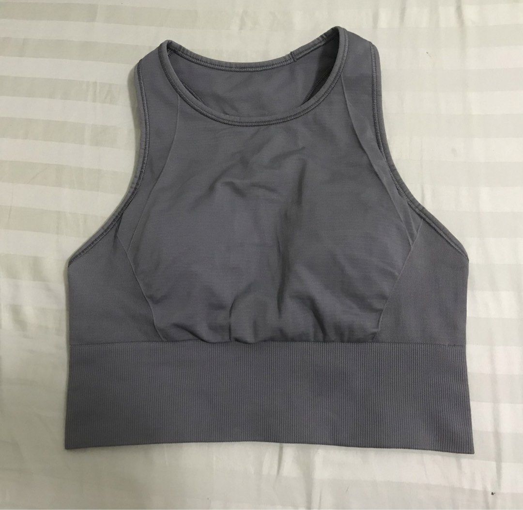 Lululemon Halter Sportsbra (Category: Activewear) located in Manila. Submitted by freshlemon58885 (Listing ID 1463107616, Image 1). Description: Padded Dot 4 Very good used condition Color May Vary Due to Lighting .