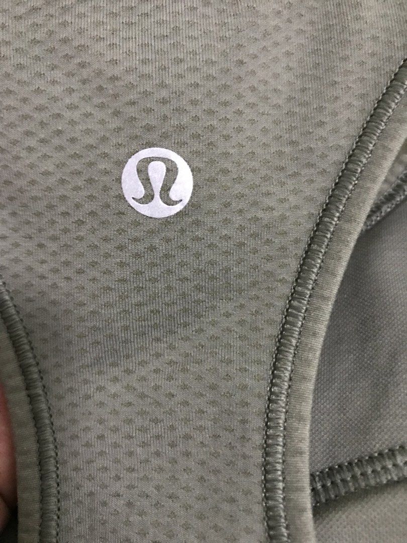 Lululemon Halter Sportsbra (Category: Activewear) located in Manila. Submitted by freshlemon58885 (Listing ID 1463107616, Image 3). Description: Padded Dot 4 Very good used condition Color May Vary Due to Lighting .