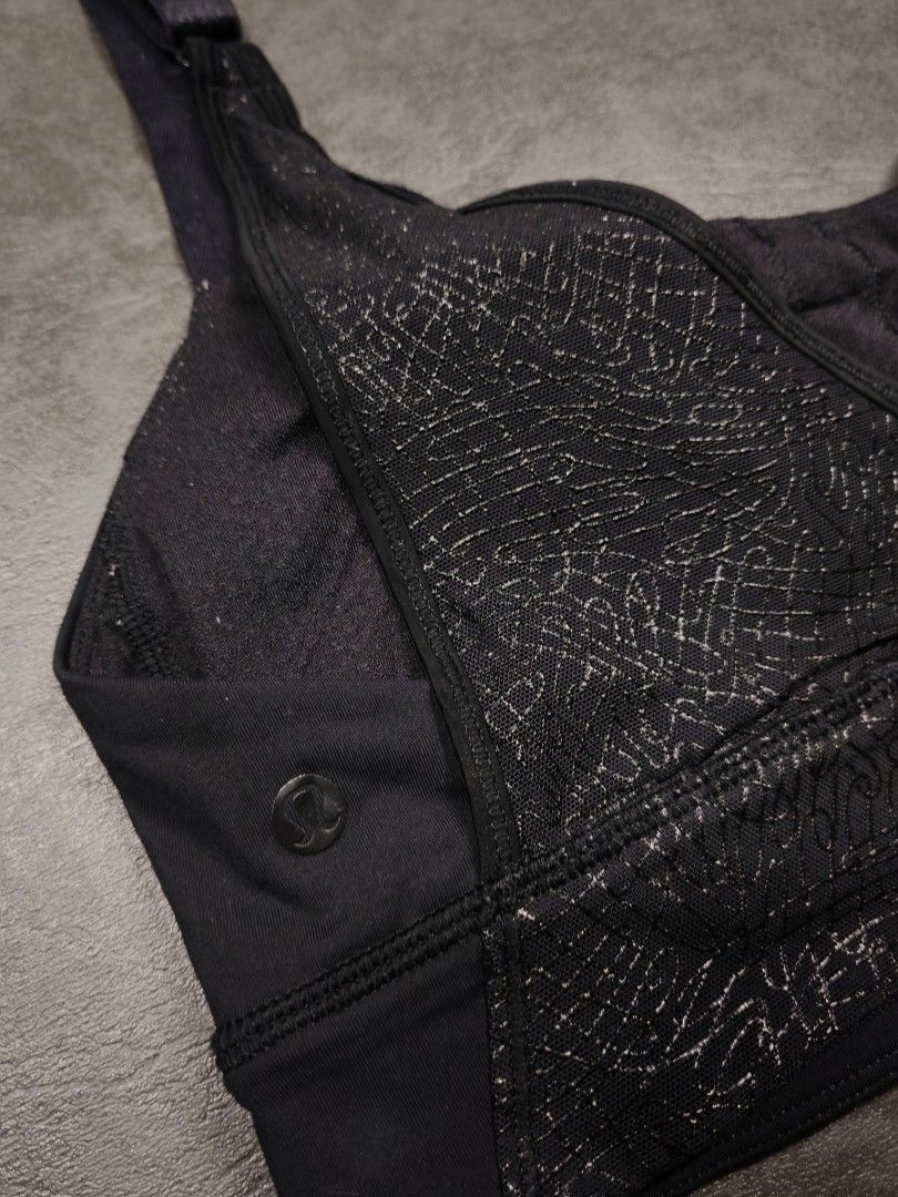Lululemon Infinite Flow Bra (Category: Activewear) located in Kalibo. Submitted by relivethearchives (Listing ID 1463033004, Image 3). Description: Lululemon Infinite Flow Bra in Excellent Condition Dot 8 on Tag 📍 Need Wash.