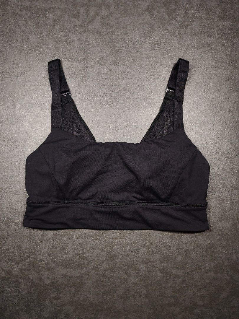 Lululemon Infinite Flow Bra (Category: Activewear) located in Kalibo. Submitted by relivethearchives (Listing ID 1463033004, Image 1). Description: Lululemon Infinite Flow Bra in Excellent Condition Dot 8 on Tag 📍 Need Wash.