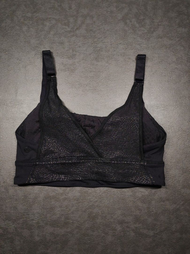 Lululemon Infinite Flow Bra (Category: Activewear) located in Kalibo. Submitted by relivethearchives (Listing ID 1463033004, Image 2). Description: Lululemon Infinite Flow Bra in Excellent Condition Dot 8 on Tag 📍 Need Wash.