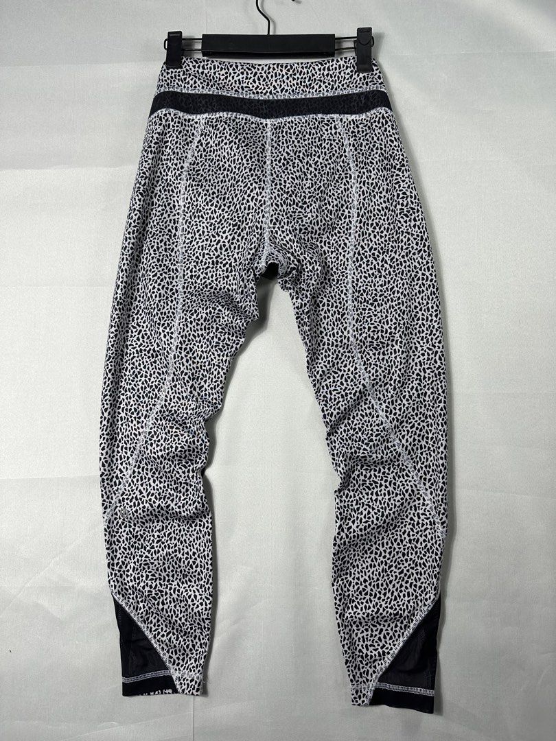 Lululemon Ispire Tights II (Category: Activewear) located in Cabanglasan. Submitted by thefashiongarage.co (Listing ID 1463016702, Image 2). Description: Title - Lululemon Model/Name - Ispire Tights II Size on Tag - 8 Dot Conditiion - Excellent Condition with no major issue Dimension (WxLxH) - Category- Yoga/Work out Fitting - Slim Made in - Material - Color - Black and White Mossaic Design - Mossaic Year - Inclusion - None Note - All sales are f