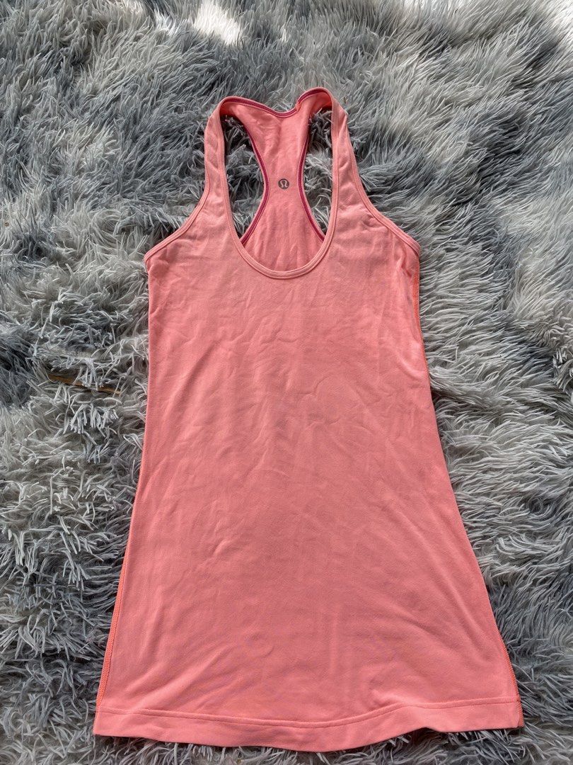 Lululemon Pink Racerback Tank Top (Category: Activewear) located in Alcala. Submitted by georgetorr31608 (Listing ID 1463087868, Image 2). Description: Dm.