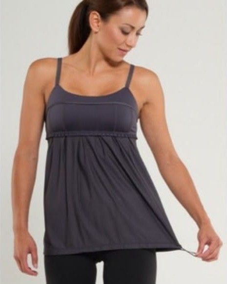 LULULEMON PRITTI Y2K TANK (Category: Activewear) located in San Pedro. Submitted by cyanide.slug.cat (Listing ID 1463007027, Image 1). Description: medium 32-36" bust 26" length cut tie.