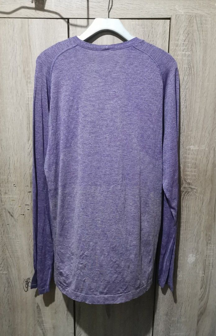 Lululemon Purple swiftly tech men long sleeve (Category: Tshirts & Polo Shirts ) located in San Pedro. Submitted by thriftersthrift (Listing ID 1463104018, Image 2). Description: Width(inches) :20 Length(inches) :28 Good condition Already wash Color rate : 9.5 /10 🌵ALL ITEMS ARE FROM UKAY BALE SO MANAGE YOUR EXPECTATION 🌵 ASK SELLER FOR MORE INFORMATION COLOR MAY CHANGE TRU LIGHTING.